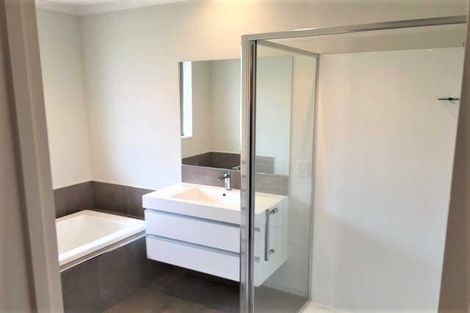 Photo of property in 28 Huntingdon Drive, Rangiora, 7400