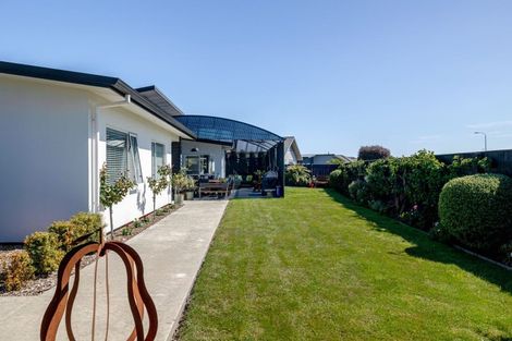 Photo of property in 2 Morocco Terrace, Kelvin Grove, Palmerston North, 4414