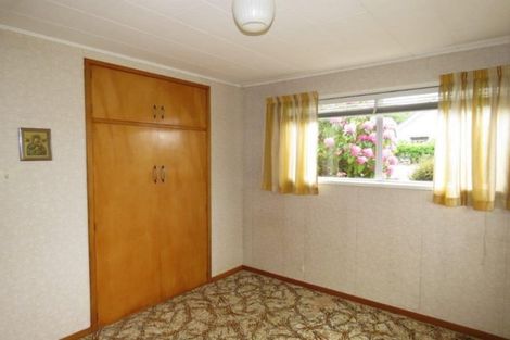 Photo of property in 52 Newcastle Street, Windsor, Invercargill, 9810