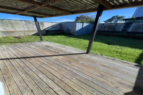 Photo of property in 1/52 Glen Road, Ranui, Auckland, 0612