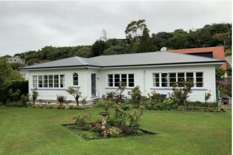 Photo of property in 39 Augusta Street, Redcliffs, Christchurch, 8081