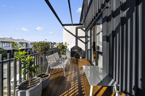 Photo of property in 4 Tahuhu Road, Mount Wellington, Auckland, 1062