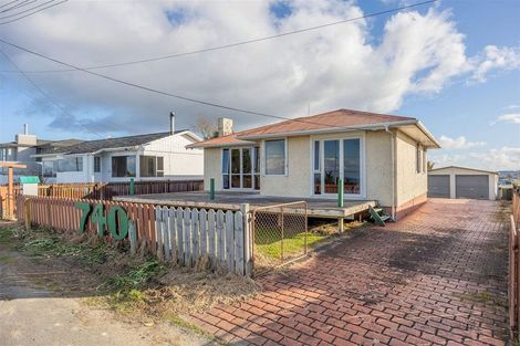 Photo of property in 740 East Coast Road, Pinehill, Auckland, 0632