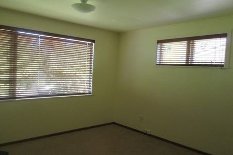 Photo of property in 21 Oruamo Place, Beach Haven, Auckland, 0626