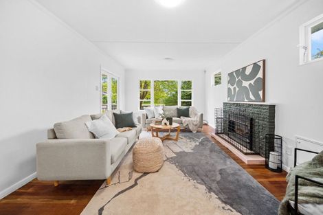 Photo of property in 79 Victoria Street, Carterton, 5713