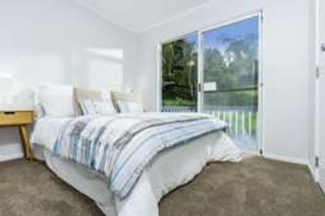 Photo of property in 17 Wanita Place, Totara Vale, Auckland, 0629