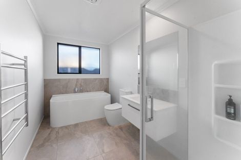 Photo of property in 68 Heartwood Avenue, Omokoroa, 3114