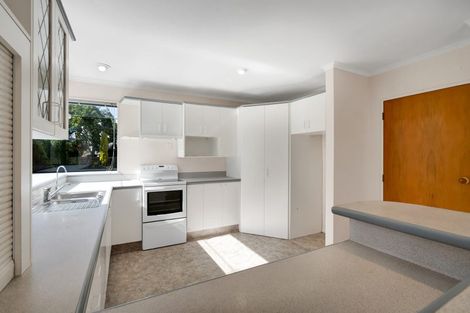 Photo of property in 37 Pembroke Road East, Stratford, 4332