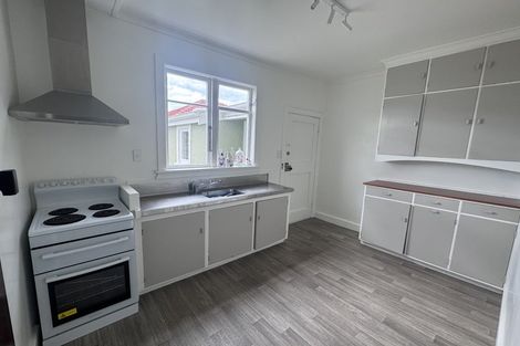 Photo of property in 12 Moana Street, Hokowhitu, Palmerston North, 4410