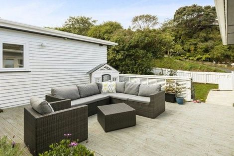 Photo of property in 99 Normandale Road, Normandale, Lower Hutt, 5010