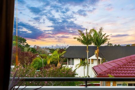 Photo of property in 31 Sturm Avenue, Massey, Auckland, 0614