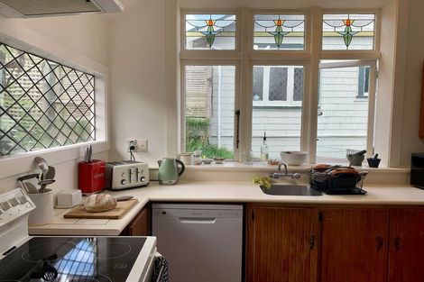 Photo of property in 29 Tirohanga Road, Tirohanga, Lower Hutt, 5010