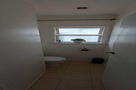 Photo of property in 1/18 Limmer Place, Browns Bay, Auckland, 0632