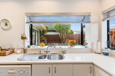 Photo of property in 2/16 Travers Place, Northpark, Auckland, 2013
