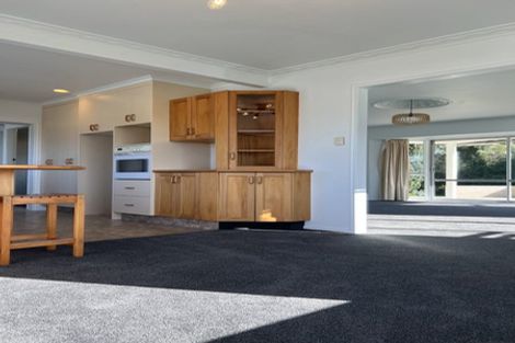 Photo of property in 54 Wairau Road, Oakura, 4314