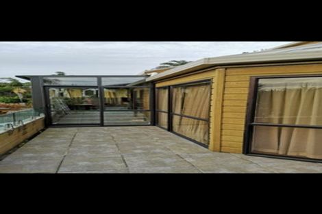 Photo of property in 62 Newhaven Terrace, Mairangi Bay, Auckland, 0630