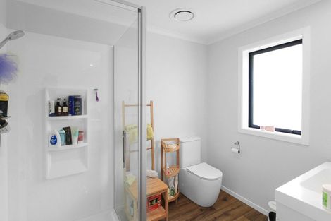 Photo of property in 7a Blennerville Close, Marton, 4710