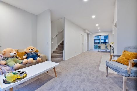 Photo of property in 10/3 Matuhi Rise, Henderson, Auckland, 0612