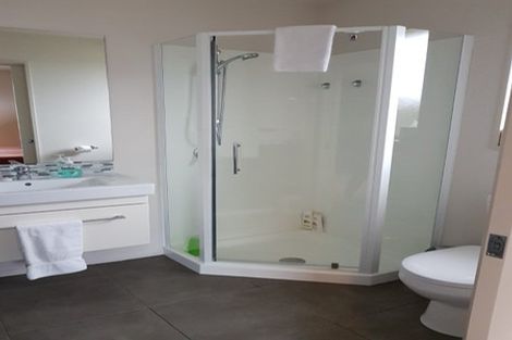 Photo of property in 13/2 Harkness Place, Westport, 7825