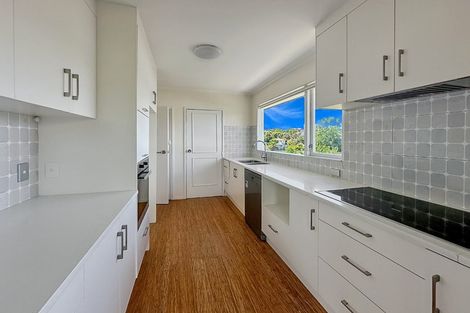 Photo of property in 58 Knightsbridge Drive, Forrest Hill, Auckland, 0620