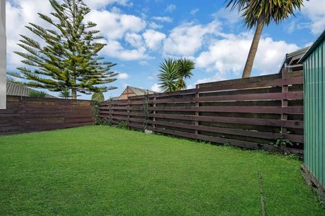 Photo of property in 4/56 Rimu Street, New Lynn, Auckland, 0600