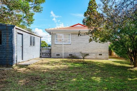 Photo of property in 2/219 Swanson Road, Henderson, Auckland, 0610