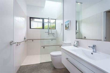 Photo of property in 45 Saint Andrews Hill Road, Mount Pleasant, Christchurch, 8081