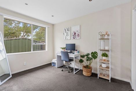 Photo of property in 2/11 Hersham Place, Bromley, Christchurch, 8062