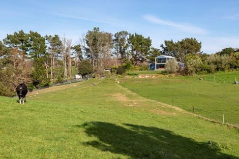 Photo of property in 2 High Road, Hawera, 4610