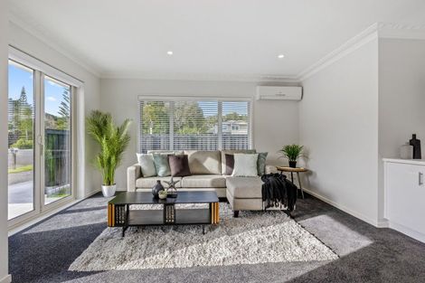 Photo of property in 1/486 Hibiscus Coast Highway, Orewa, 0931