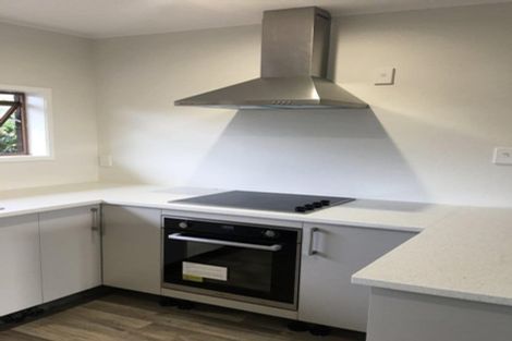 Photo of property in 6a Ballater Place, Highland Park, Auckland, 2010