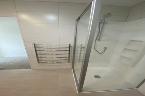 Photo of property in 2 Port Way, Rosehill, Papakura, 2113