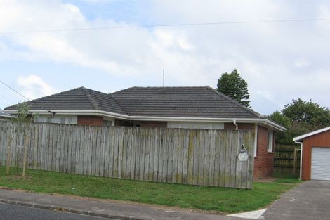 Photo of property in 2a Kelkirk Street, Kelston, Auckland, 0602