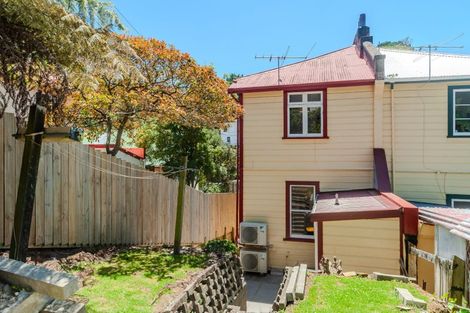 Photo of property in 69 Aro Street, Aro Valley, Wellington, 6021