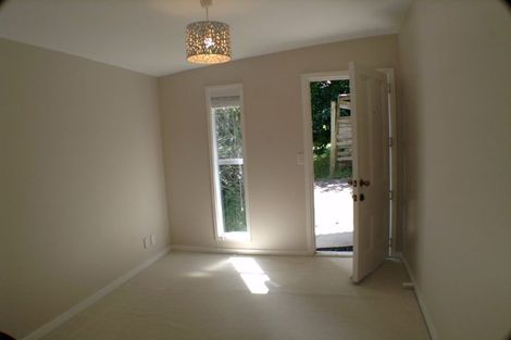 Photo of property in 55 Gatman Street, Birkdale, Auckland, 0626