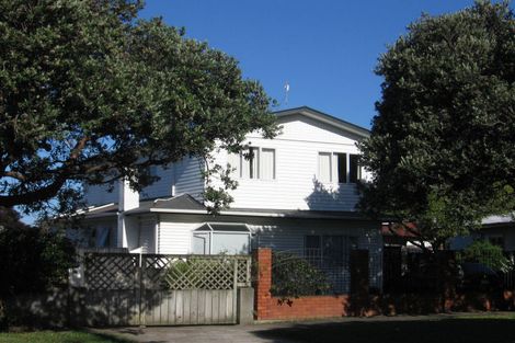 Photo of property in 12 Beaumont Avenue, Alicetown, Lower Hutt, 5010