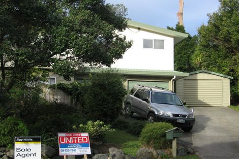 Photo of property in 10 Woodlands Avenue, Snells Beach, 0920