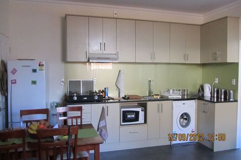 Photo of property in 17 Melmore Place, Pinehill, Auckland, 0632