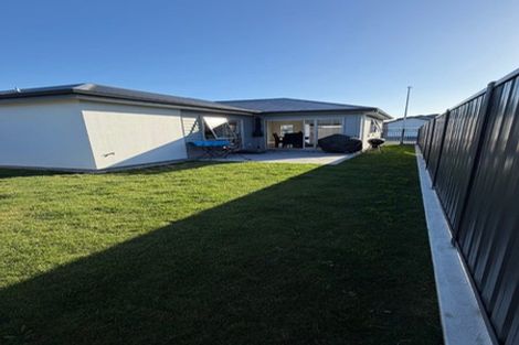 Photo of property in 19 Cassin Place, Taradale, Napier, 4112