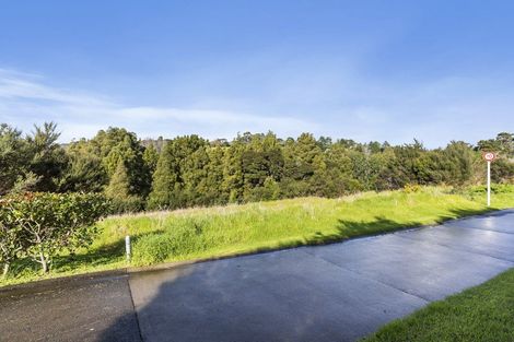 Photo of property in 88 Vaughans Road, Long Bay, Auckland, 0792