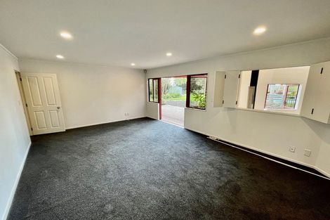 Photo of property in 169 Vaughans Road, Okura, Albany, 0792