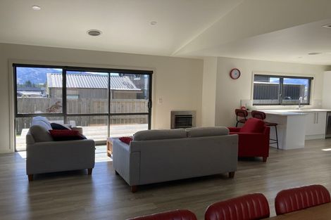 Photo of property in 3 Bargour Street, Wanaka, 9305
