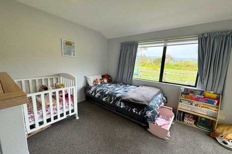 Photo of property in 68 South Kensington Way, Henderson, Auckland, 0612