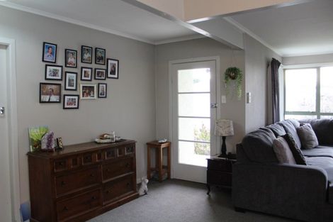 Photo of property in 52 John Street, Winton, 9720