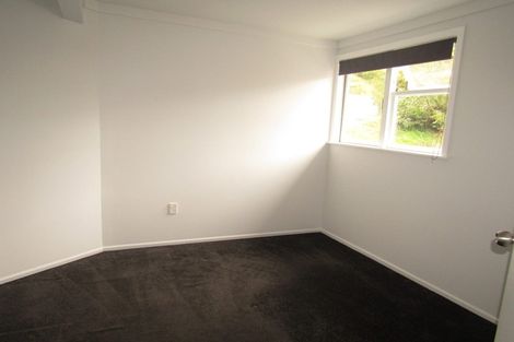 Photo of property in 118b Newlands Road, Newlands, Wellington, 6037
