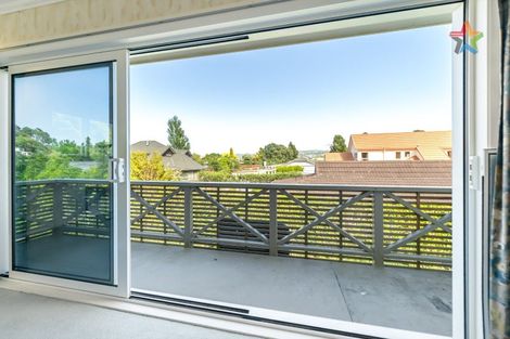 Photo of property in 44 Norton Park Avenue, Fairfield, Lower Hutt, 5011