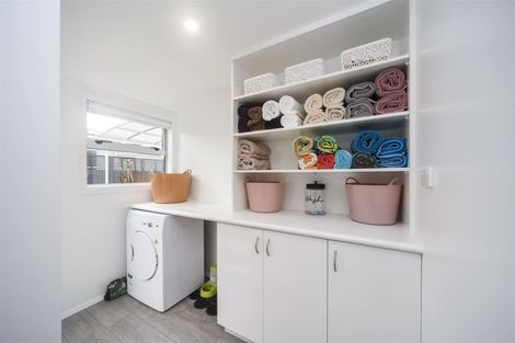 Photo of property in 2 Belmont Place, Terrace End, Palmerston North, 4410