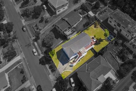 Photo of property in 52 Ravenwood Drive, Forrest Hill, Auckland, 0620