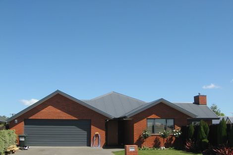 Photo of property in 61 Coolspring Way, Redwood, Christchurch, 8051