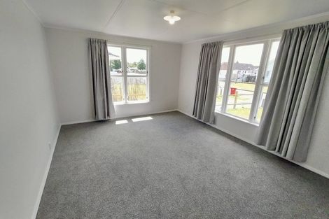 Photo of property in 30 Awatea Street, Levin, 5510